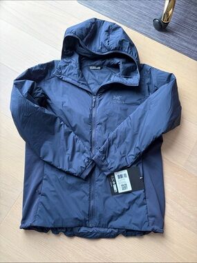 New Arc'teryx women's Navy Hooded Lightweight Jacket XL